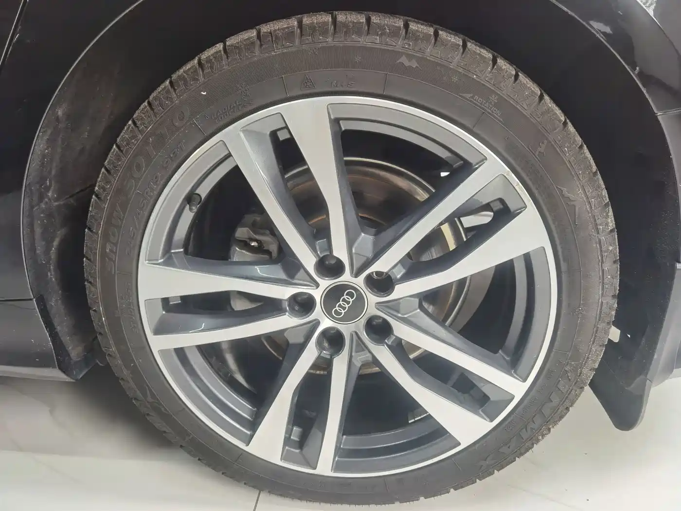 Фото 20 - Audi A6L