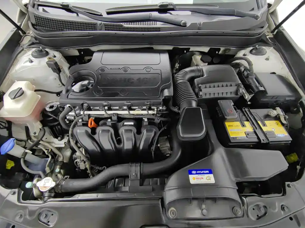 Фото 6 - Hyundai Sonata