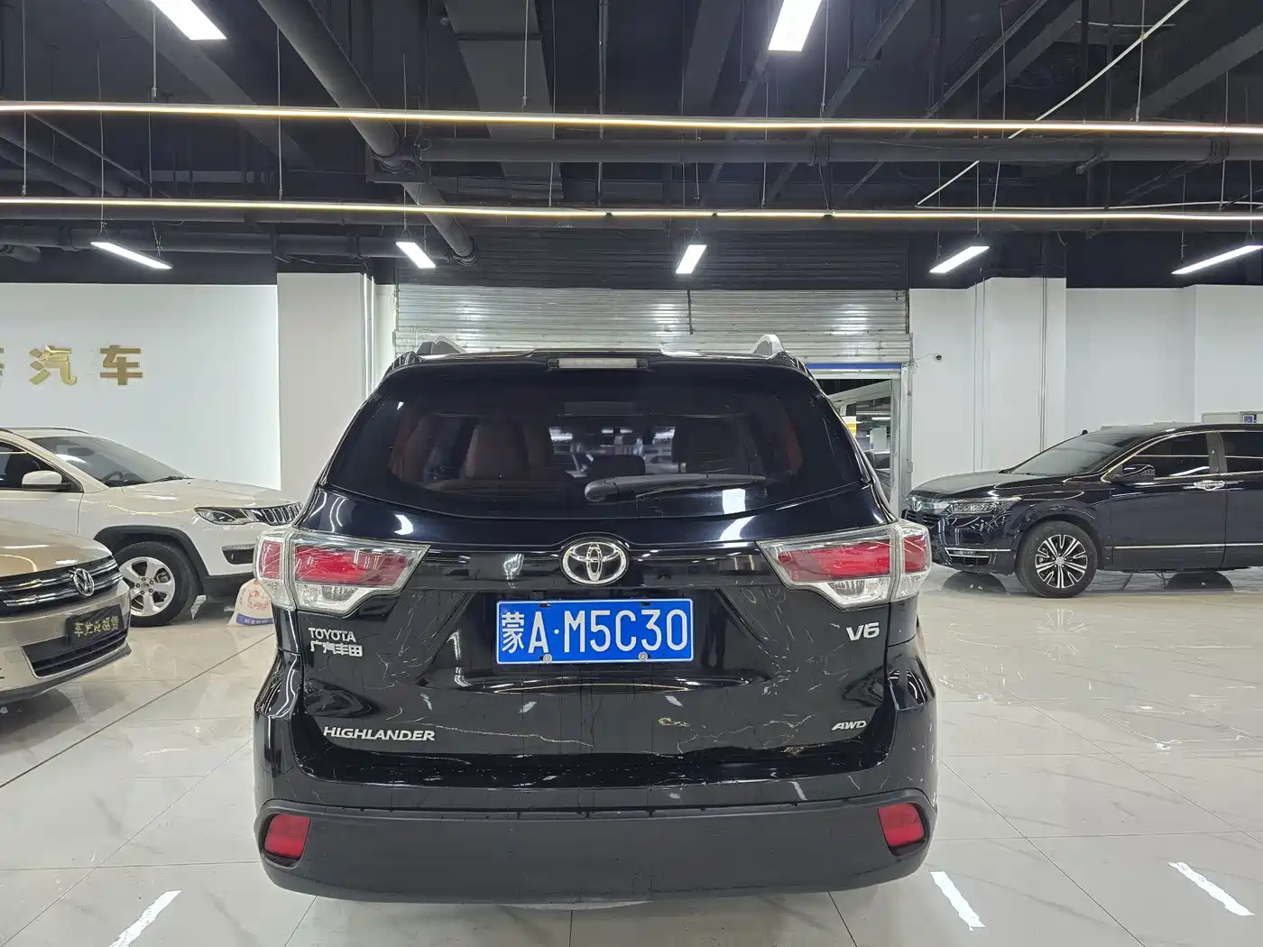 Фото 4 - Toyota Highlander