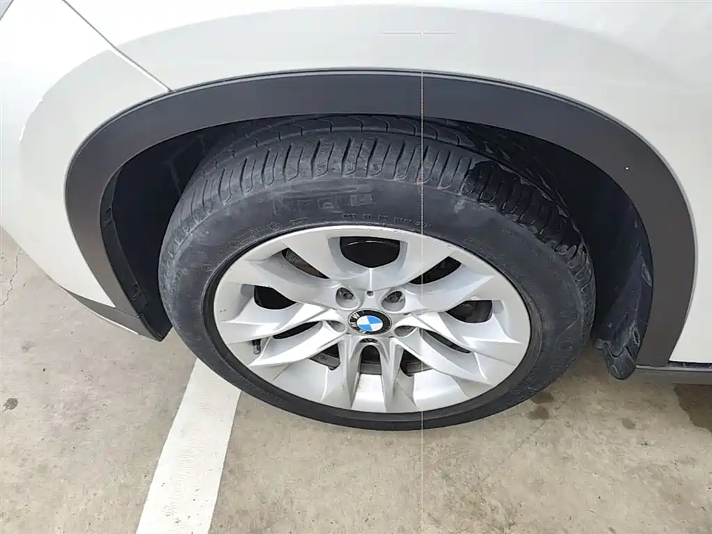 BMW X1 2015 Model sDrive18i Fashion Advanced Edition фото 23