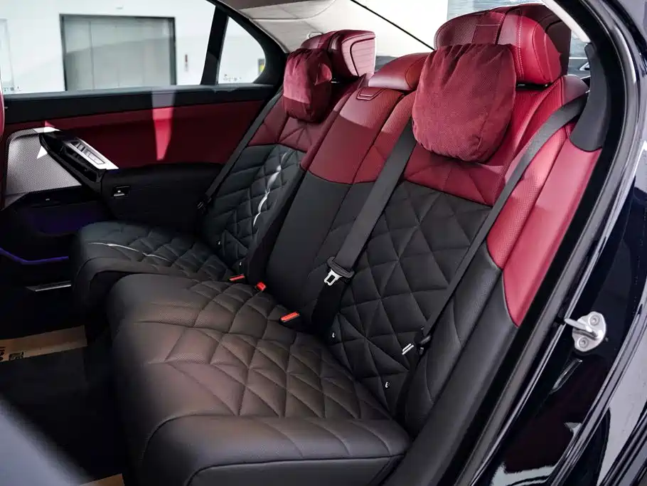 BMW 7 Series 2026 2023 Model 735Li M Sport Package