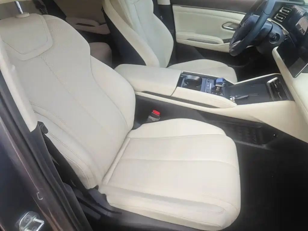 BYD Qin L 2024 2024 DM-i 120KM Leading