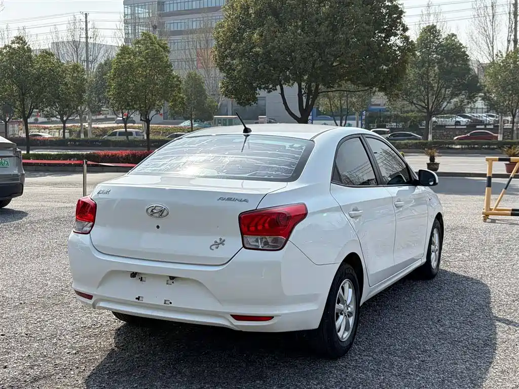 Hyundai Verna 2017 1.4L Manual Color Sunroof Edition (China V) фото 9