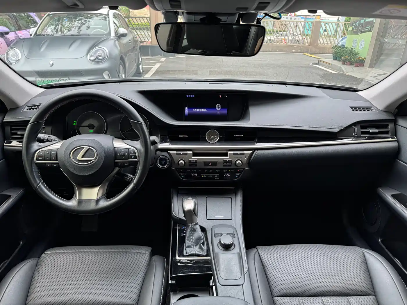 Lexus ES 2015 300h Comfort Edition фото 3