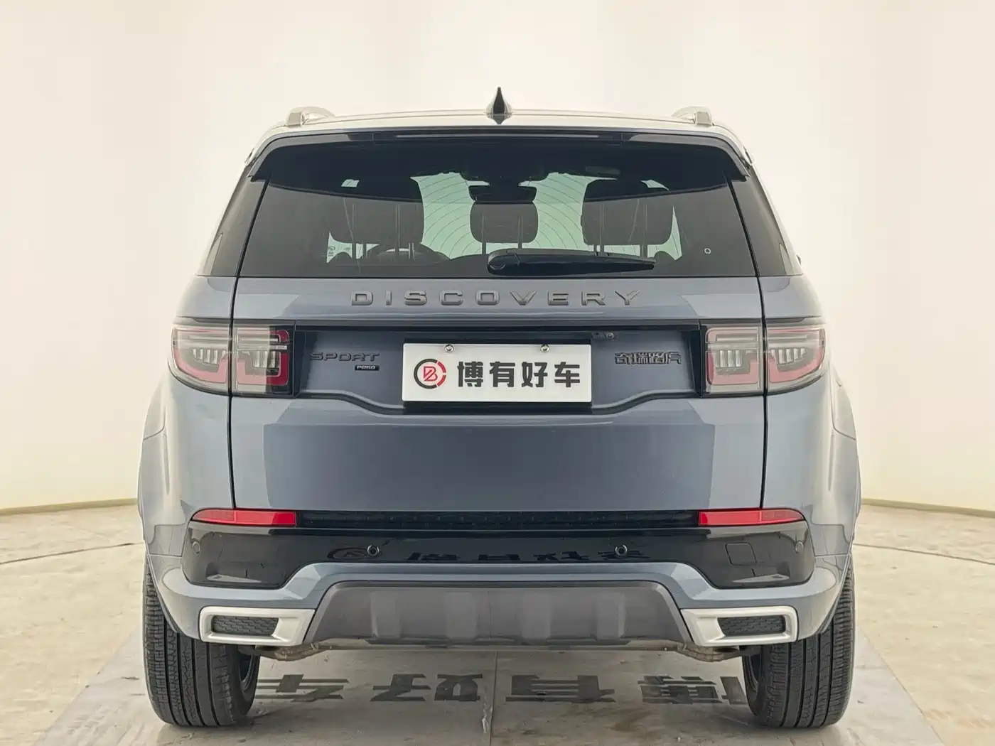 Land Rover Discovery Sport 2022 Model Facelift 249PS R-Dynamic SE Performance Tech Edition 5-seater фото 12