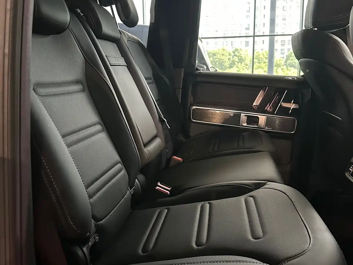 Mercedes-Benz G-Class 2026 Model G 500 фото 13