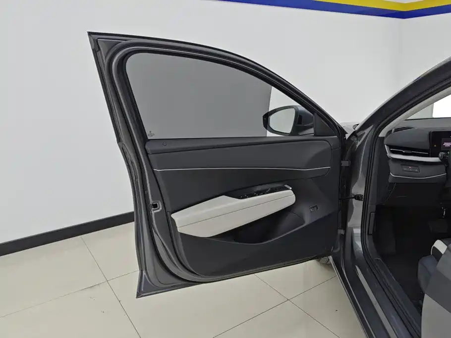 Volkswagen Sagitar, миниатюра 7