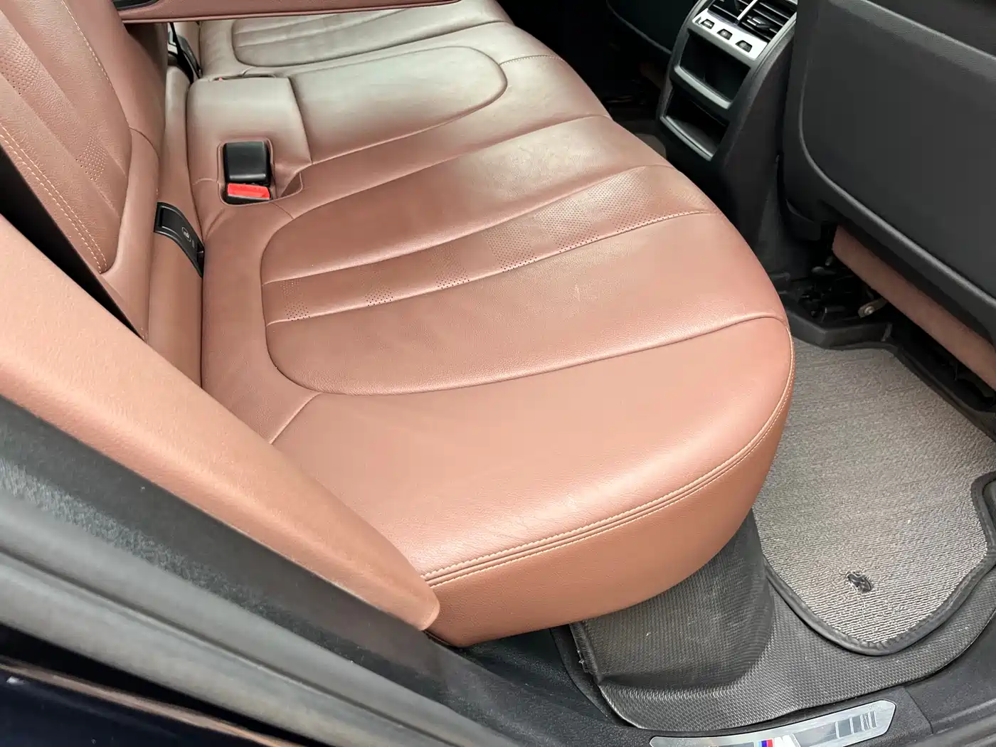 BMW X5 (Import) 2020 xDrive40i M Sport Package фото 31