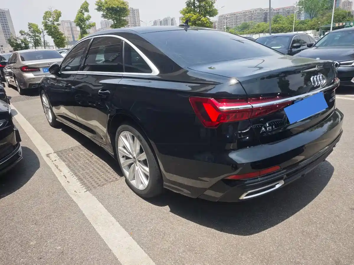 Audi A6L 2021 45 TFSI Exclusive Sport фото 6