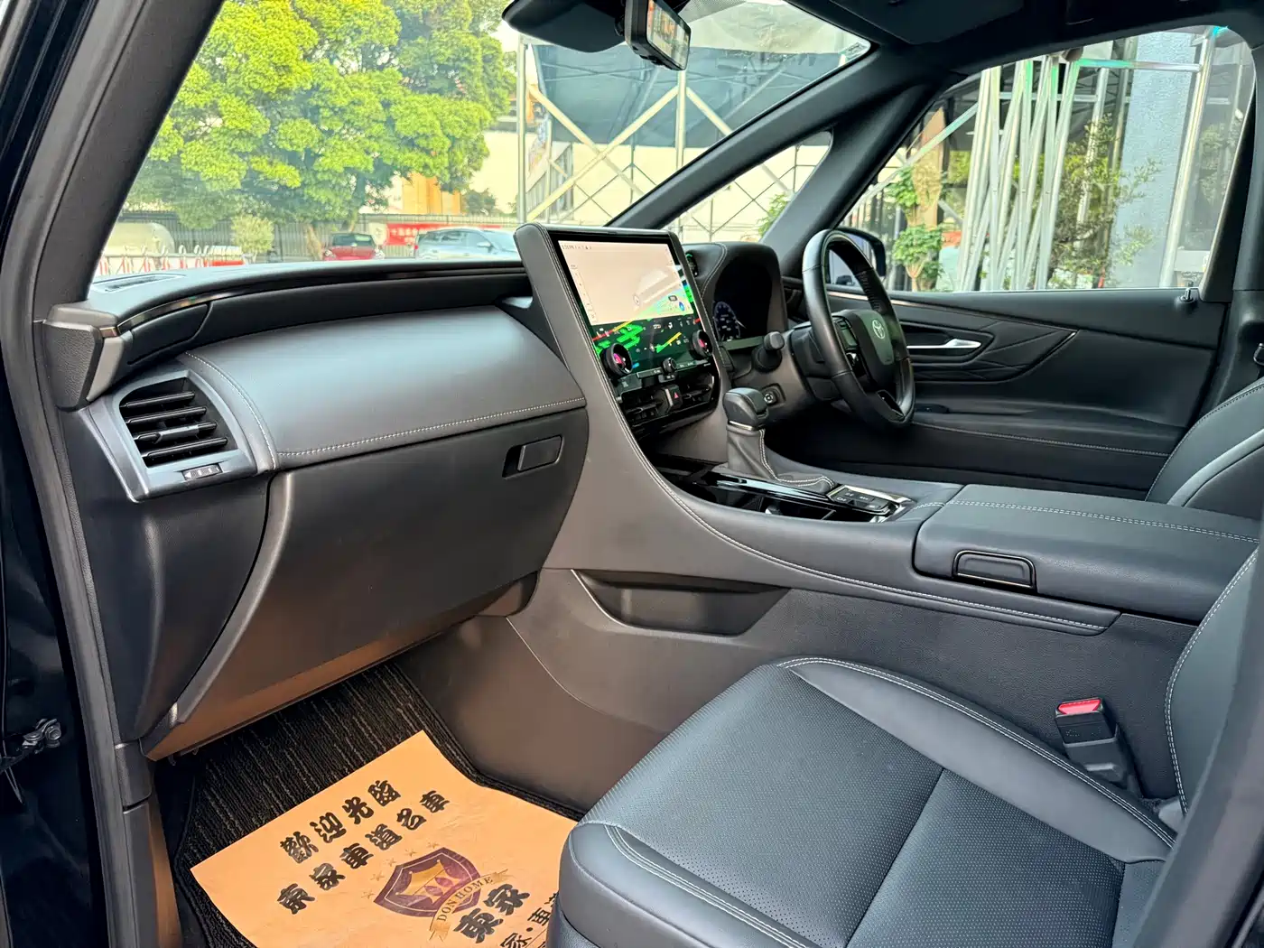 Toyota Alphard 2025 Hybrid 2.5L Prestige Gold Edition фото 14