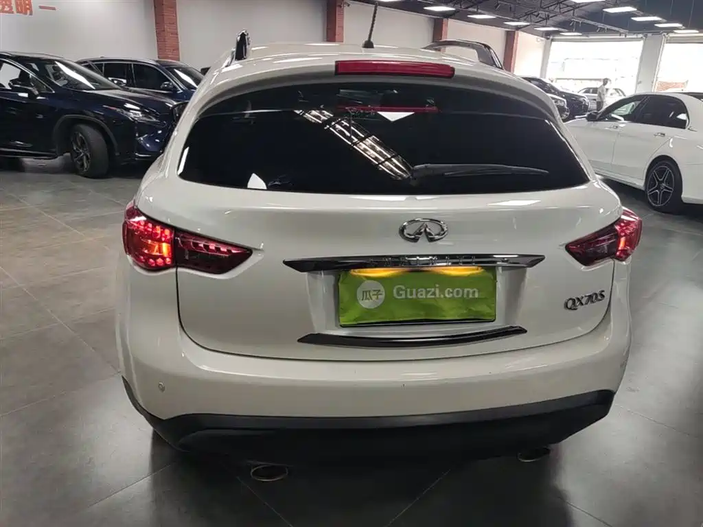 Infiniti QX70 2018 2015 Model 3.7L Shadow Edition