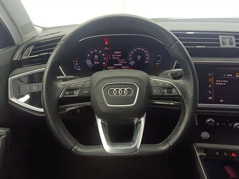 Audi Q3 2019 40 TFSI Fashion Dynamic фото 15