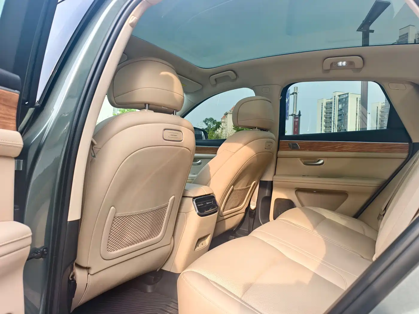 AITO Wenjie AITO M5 2023 Extended Range RWD Smart Drive Edition фото 6