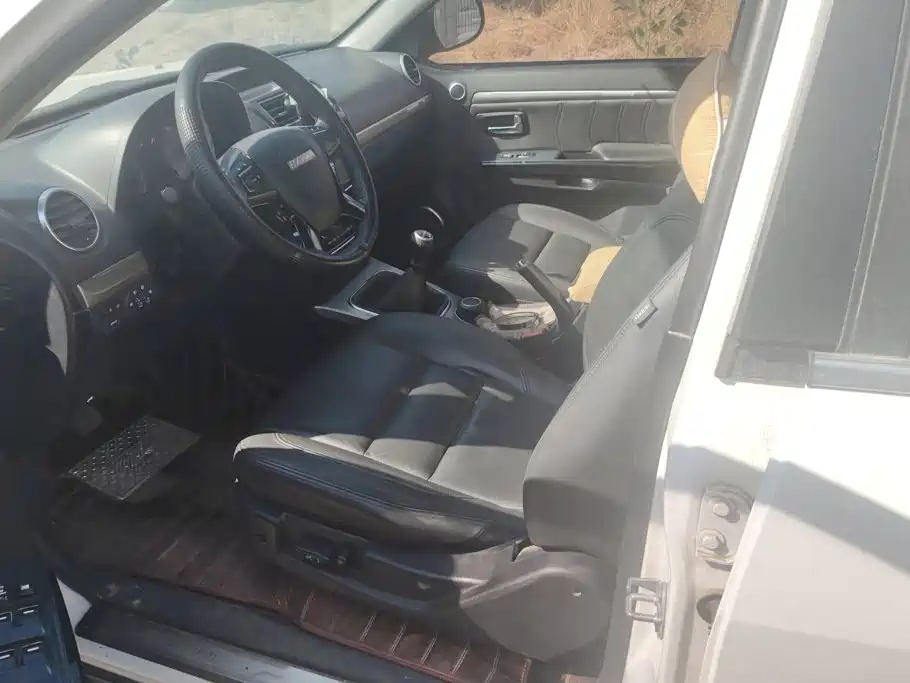 Haval H5 Classic 2017 2016 Classic 2.0T Manual AWD Prestige