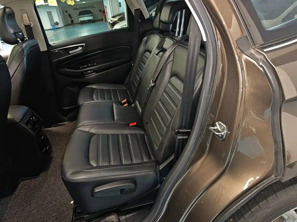 Ford Edge 2017 2016 EcoBoost 245 2WD Luxury 7-Seater