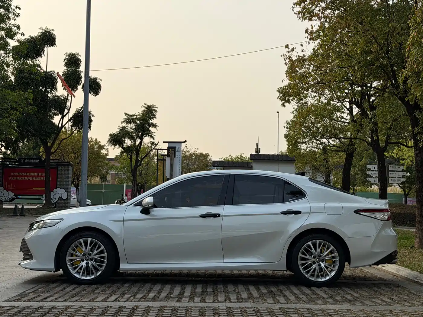 Toyota Camry 2019 2.5G Luxury (China V) фото 4