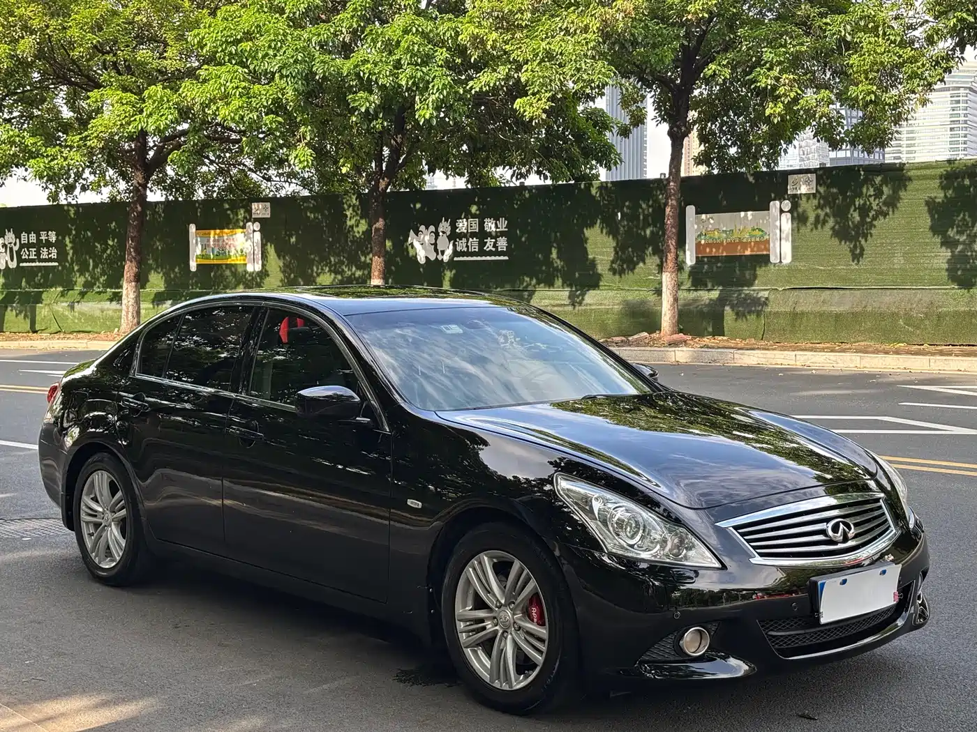 Infiniti G Series 2011 2010 Model G25 Sedan Luxury Sport Edition