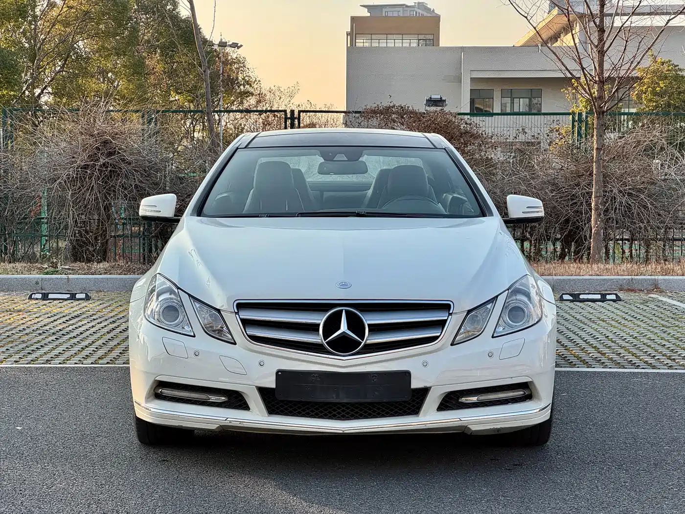 Mercedes-Benz E-Class (Import) 2012 E 260 CGI Coupe фото 2