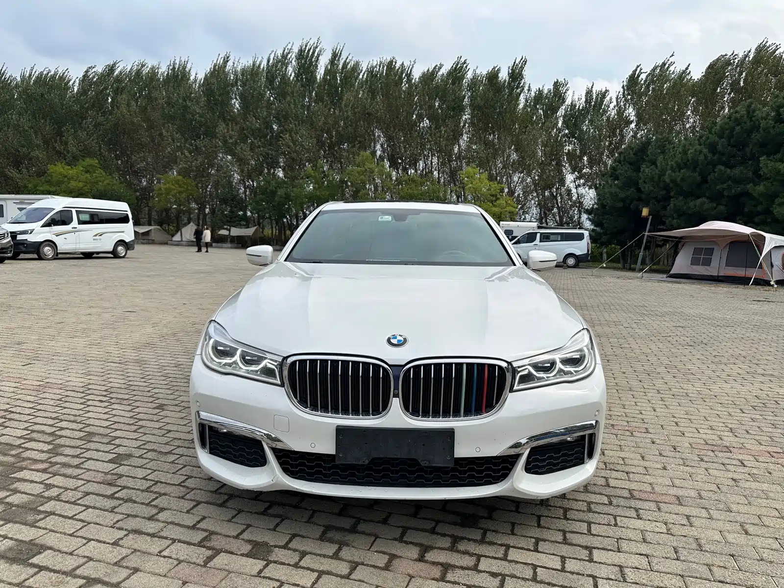 Фото 2 - BMW 7 Series