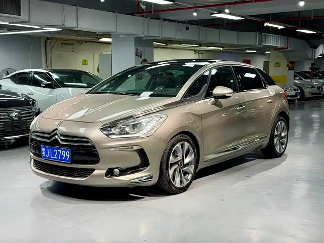 DS DS 5 (Import) 2012 1.6T Premium Edition