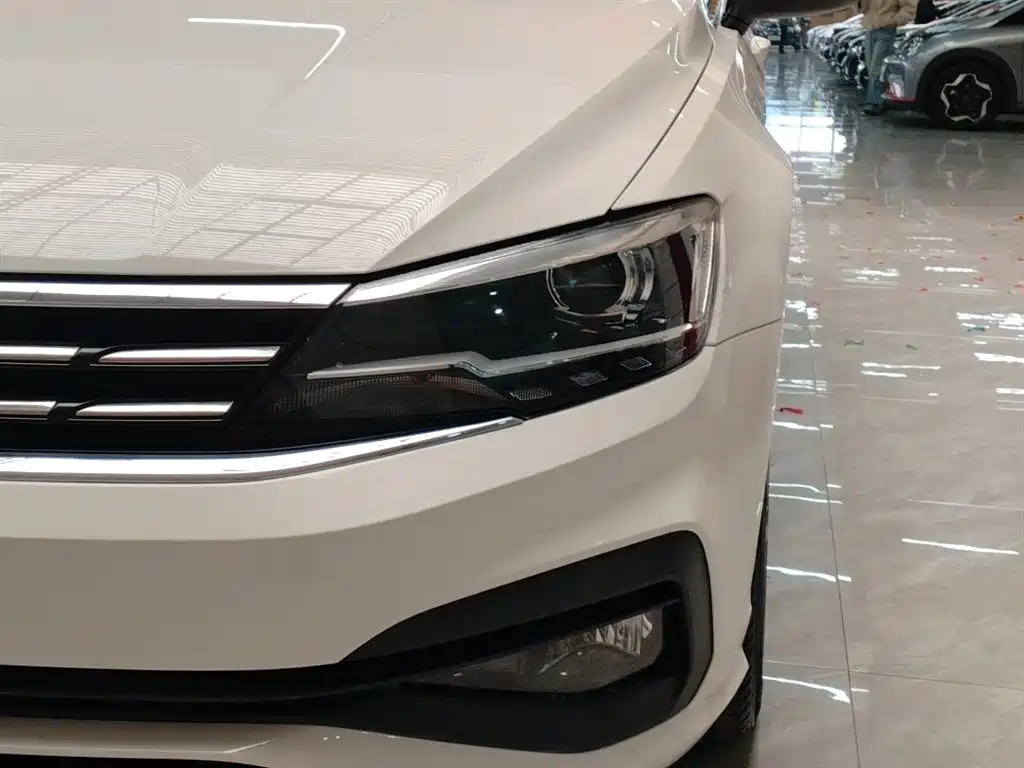 Volkswagen Lamando 2019 230TSI DSG Fashion Edition China VI фото 5