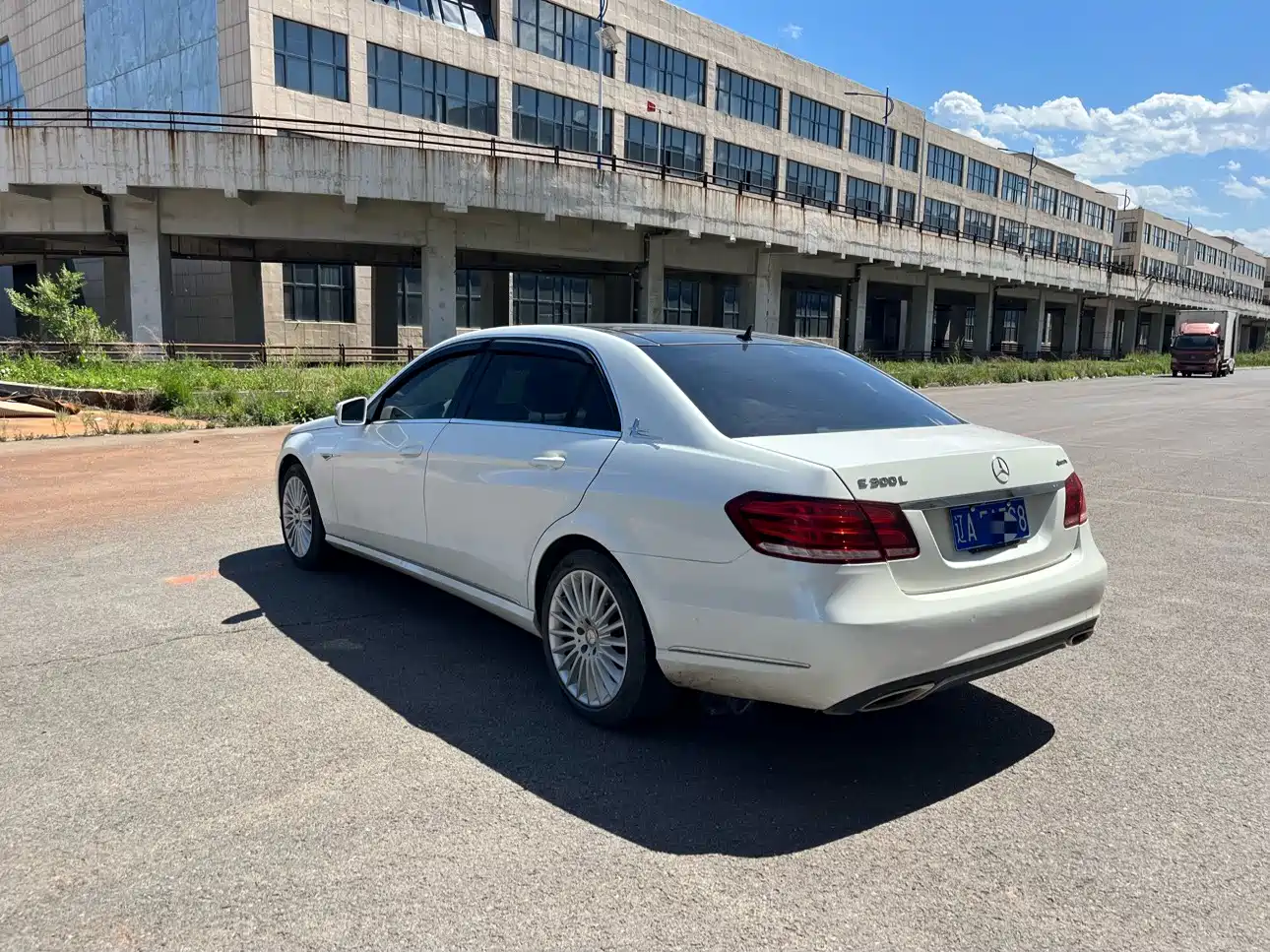 Mercedes-Benz E-Class 2015 Facelift E 260 L фото 8