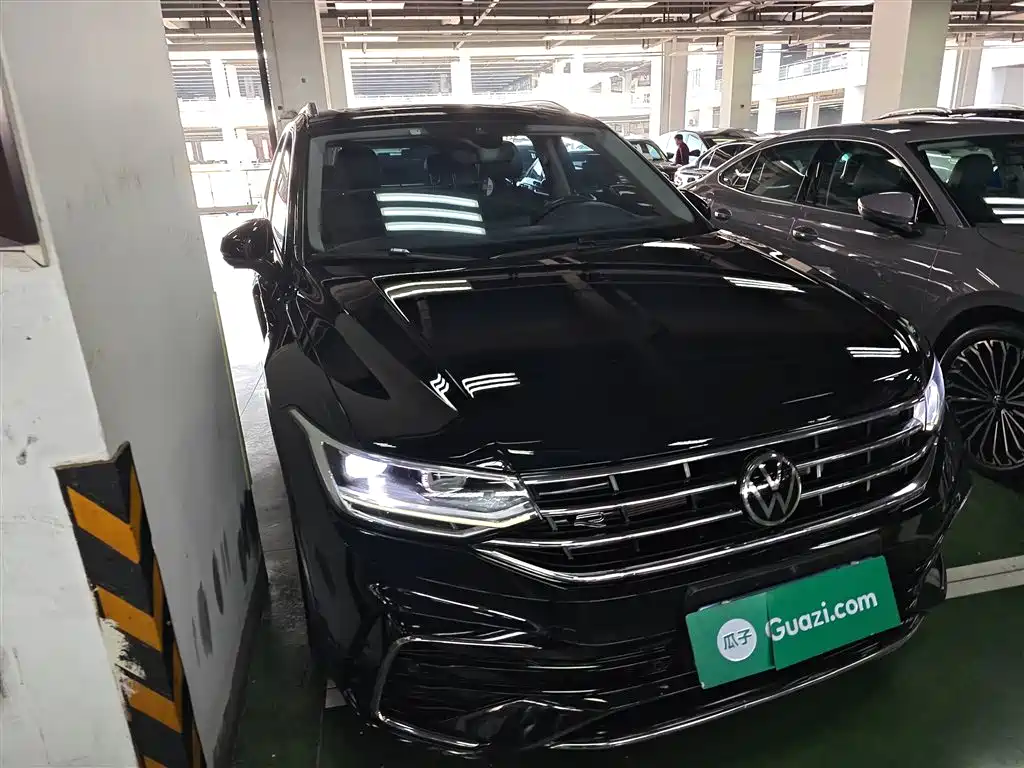 Volkswagen Tiguan L 2023 330TSI Auto 2WD R-Line Premium Edition фото 22
