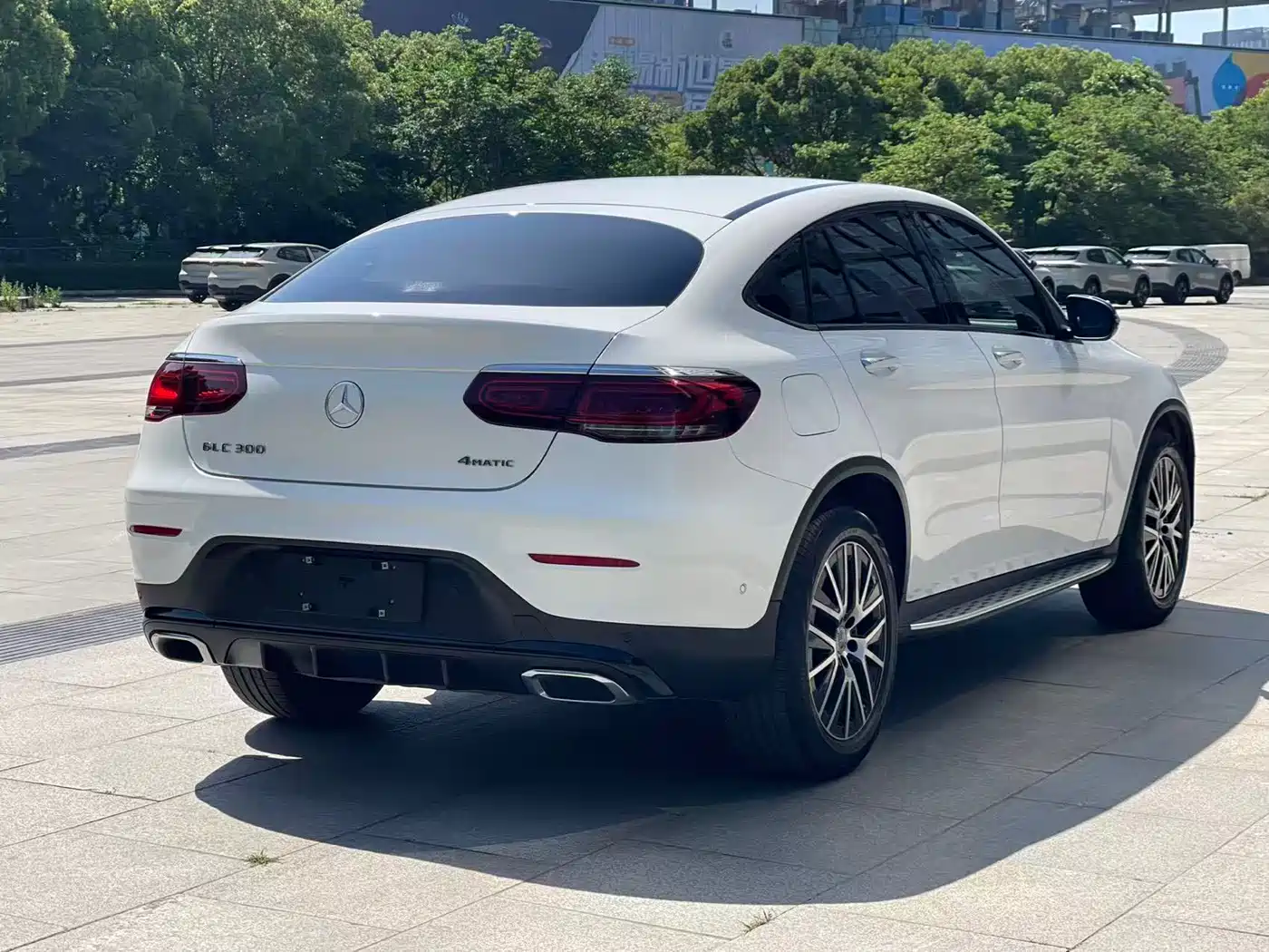 Mercedes-Benz GLC Coupe 2021 GLC 300 4MATIC Coupe SUV фото 4