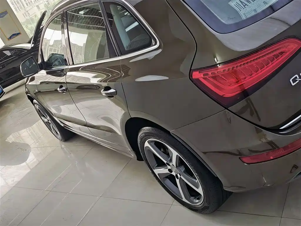 Audi Q5 (Import) 2013 45 TFSI quattro Sport фото 5