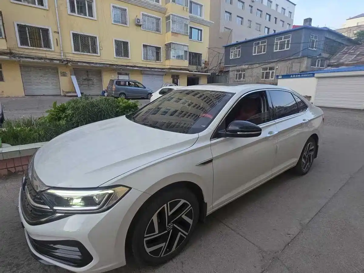 Volkswagen Sagitar 2023 280TSI DSG Surpass Plus Edition фото 2