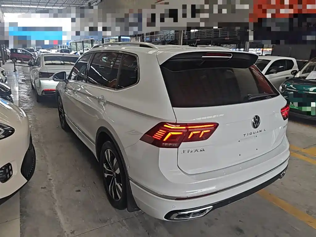 Volkswagen Tiguan L 2024 330TSI Automatic 2WD R-Line Premium Enjoyment Edition фото 23