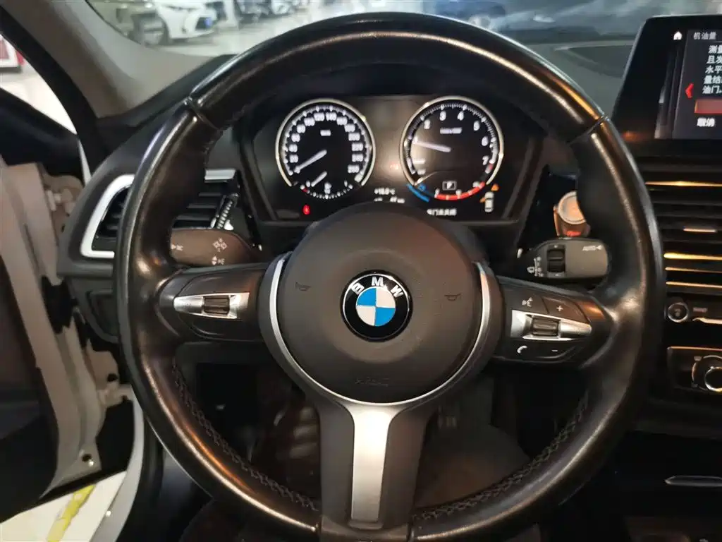 BMW 1 Series 2021 Facelift 120i M Sport Shadow Edition фото 11