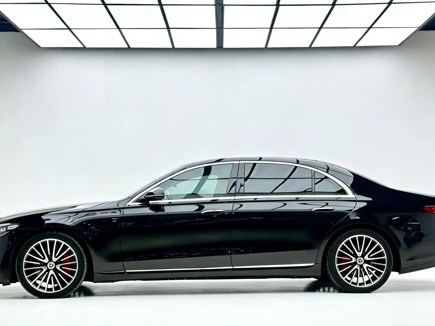 Mercedes-Benz S-Class 2023 Model S 400 L Business Edition фото 3