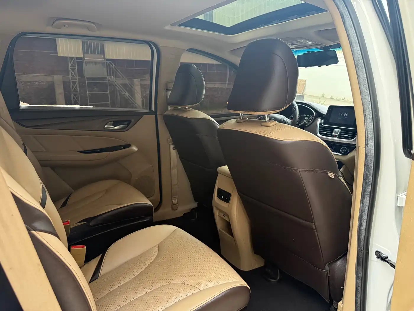 Baojun 730 2017 1.5T Manual Luxury 7-Seater фото 15