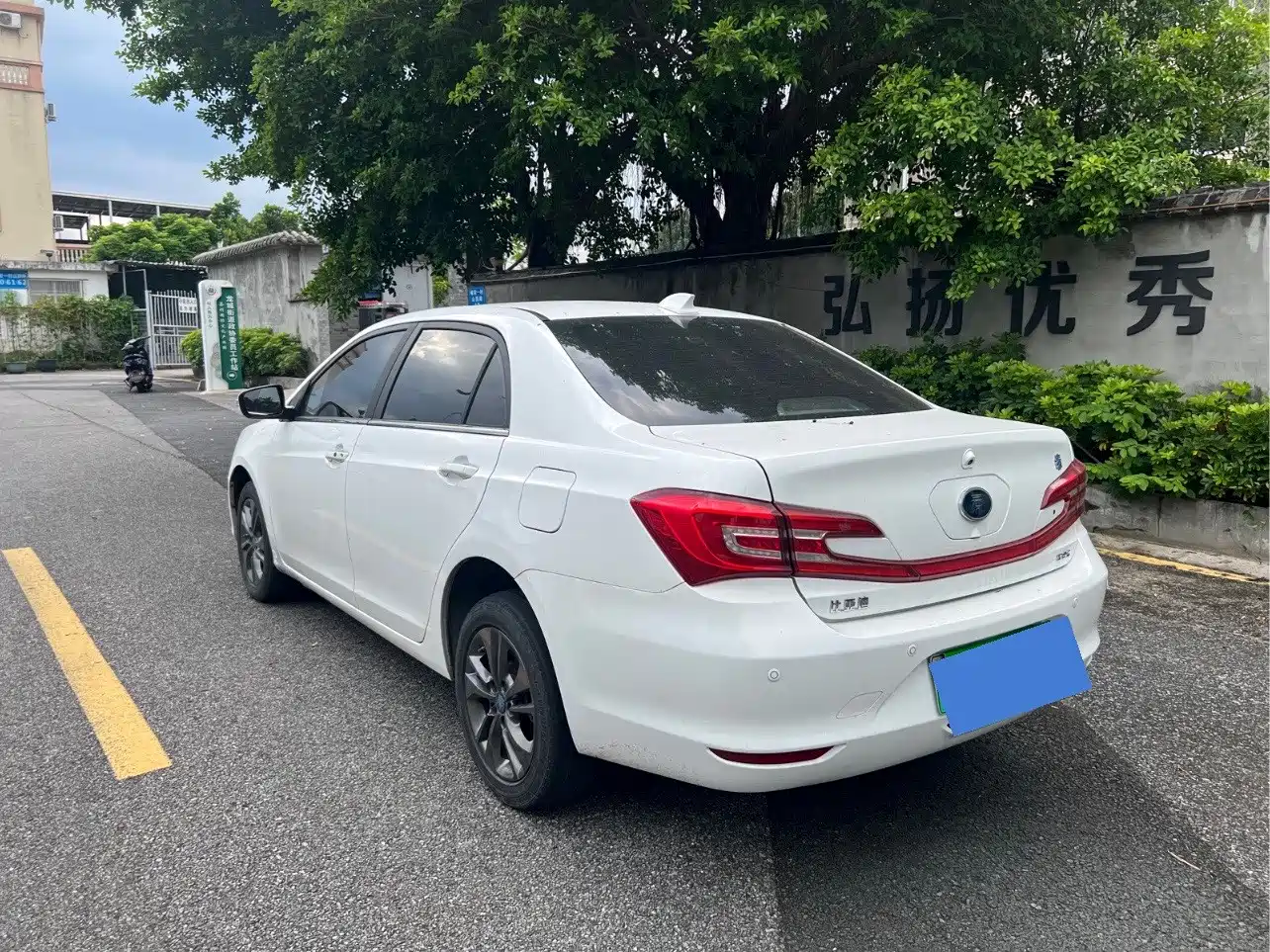 BYD Qin New Energy 2018 2017 1.5T Premium Model