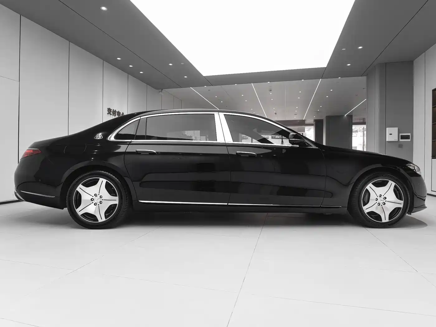 Mercedes-Benz Maybach S-Class 2022 S 480 4MATIC Intelligent Premium Special Edition фото 22
