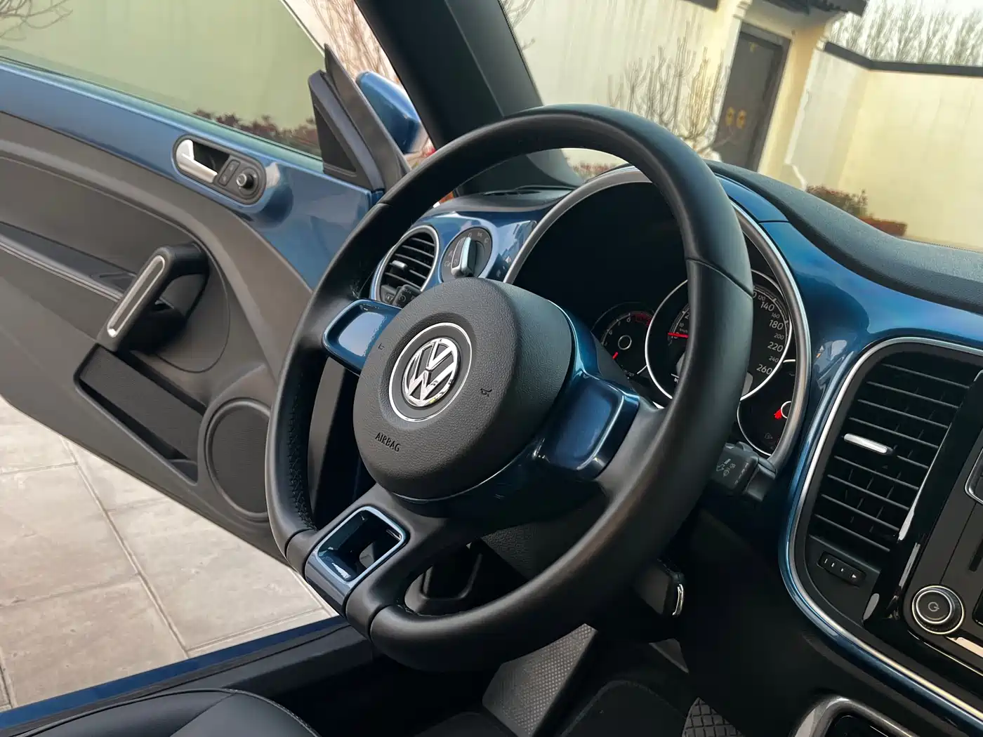 Volkswagen Beetle 2019 2018 180TSI Easy Joy Edition
