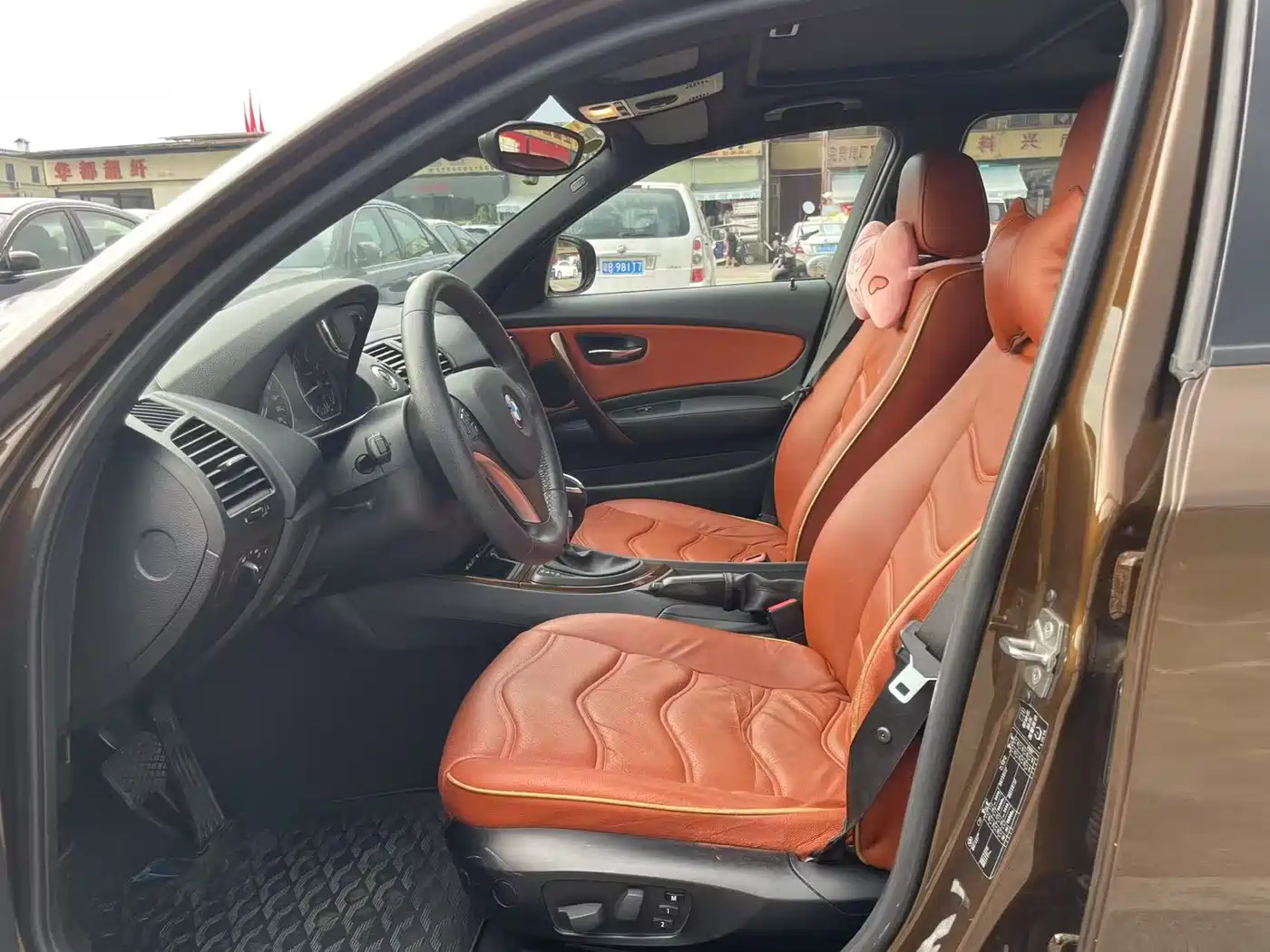BMW 1 Series (Import) 2010 120i Chocolate Limited Edition фото 6