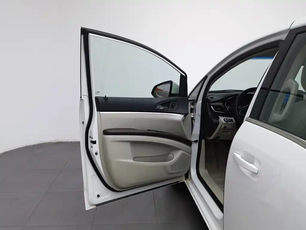 Buick GL8, миниатюра 8