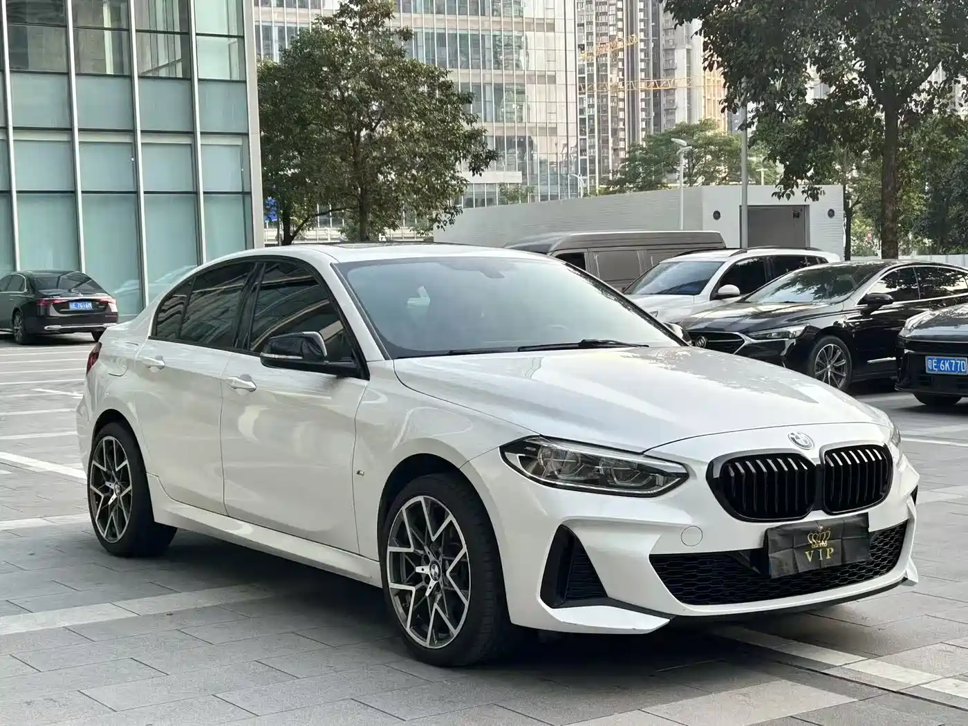 BMW 1 Series 2021 125i M Sport Black Night Edition фото 3