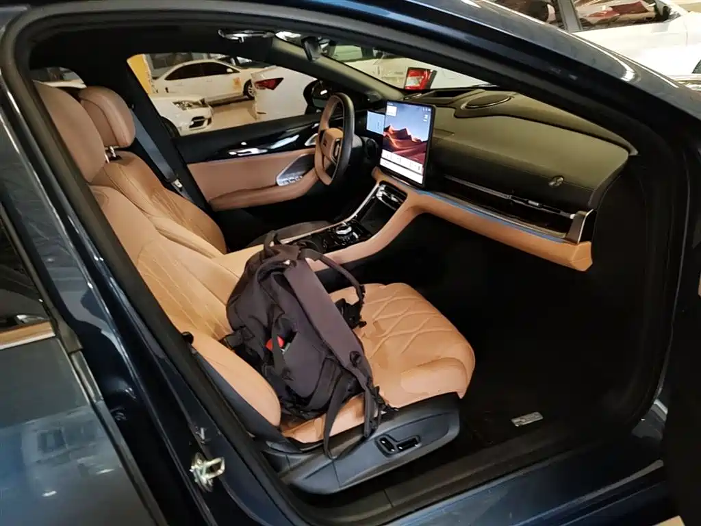 Geely Galaxy Galaxy A7 2025 EM-i фото 25