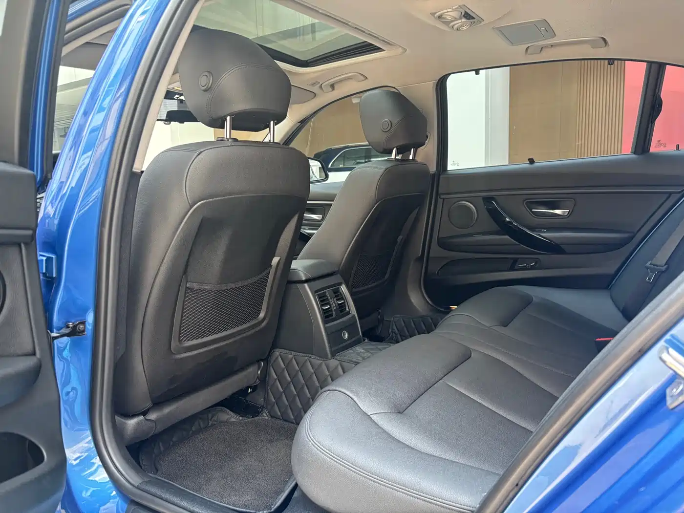 BMW 3 Series 2017 320Li M Sport фото 9