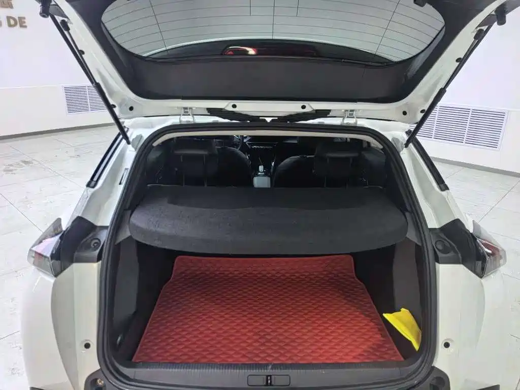 Peugeot 2008 2022 230THP THE ONE фото 17