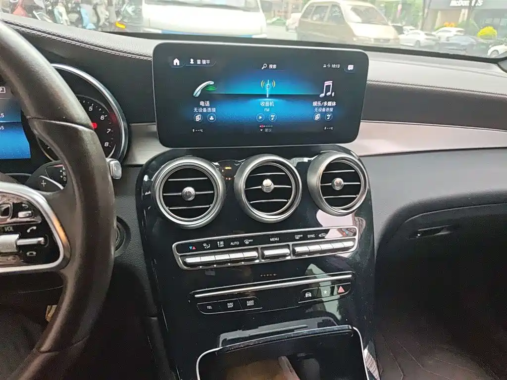 Mercedes-Benz GLC 2020 GLC 260 L 4MATIC Dynamic фото 9