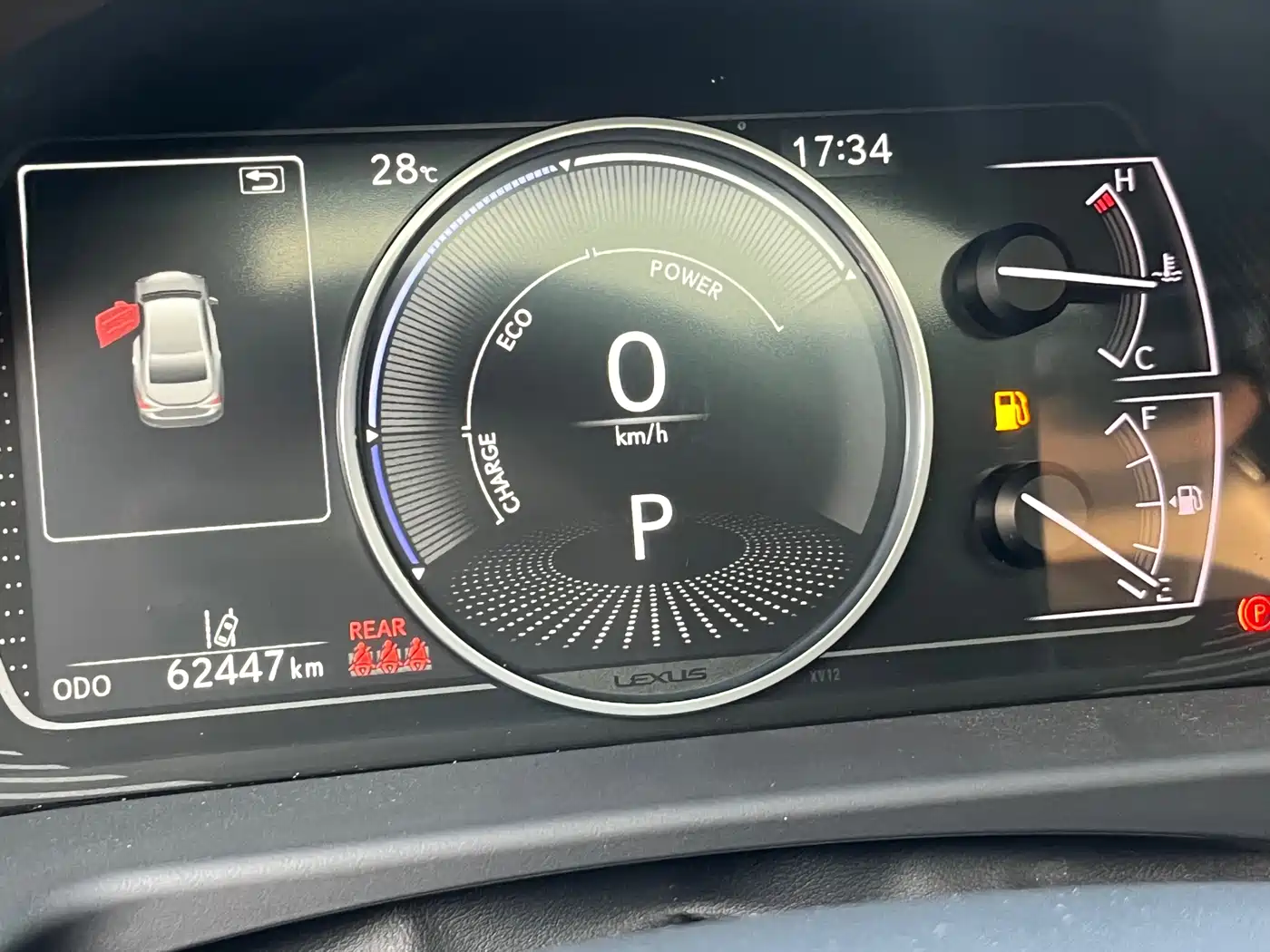 Lexus ES 2022 300h Ultimate Edition фото 19