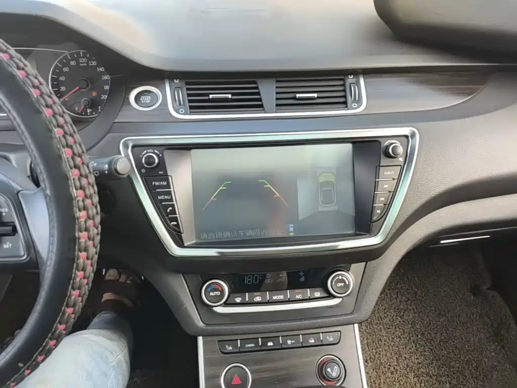 Landwind X7 2017 2015 2.0T Panoramic Flagship Edition