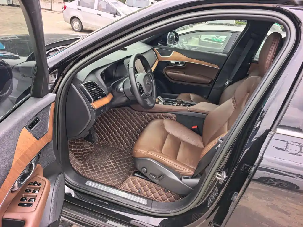 Volvo XC90 2023 2023 B6 Smart Comfort Luxury Edition 7-Seater