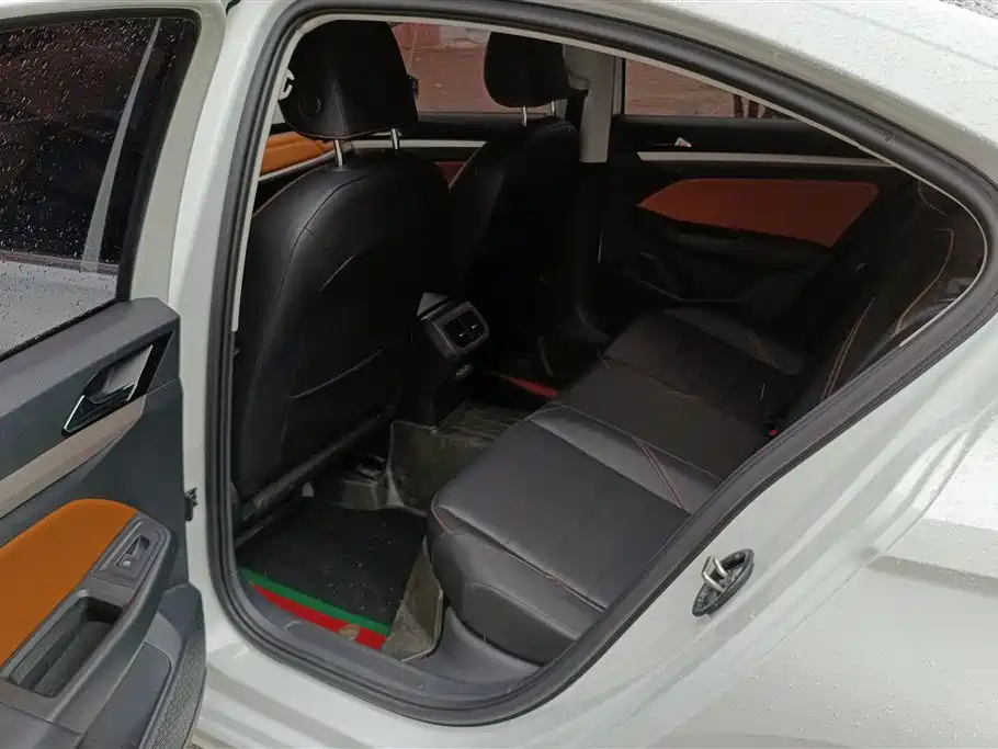 Volkswagen Bora 2023 200TSI DSG Yuexing Edition фото 11