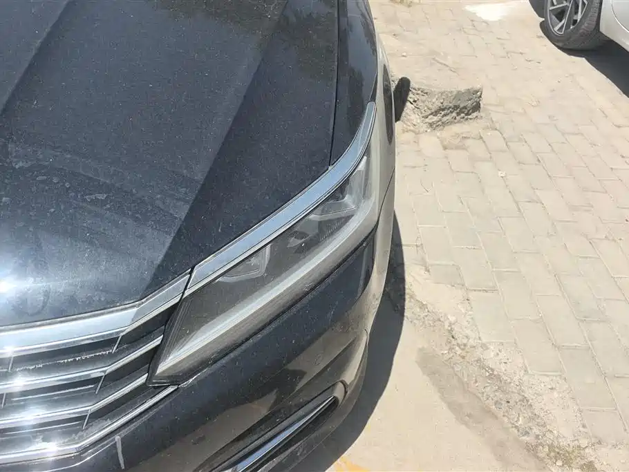 Volkswagen Passat 2017 330TSI DSG Prestige фото 5