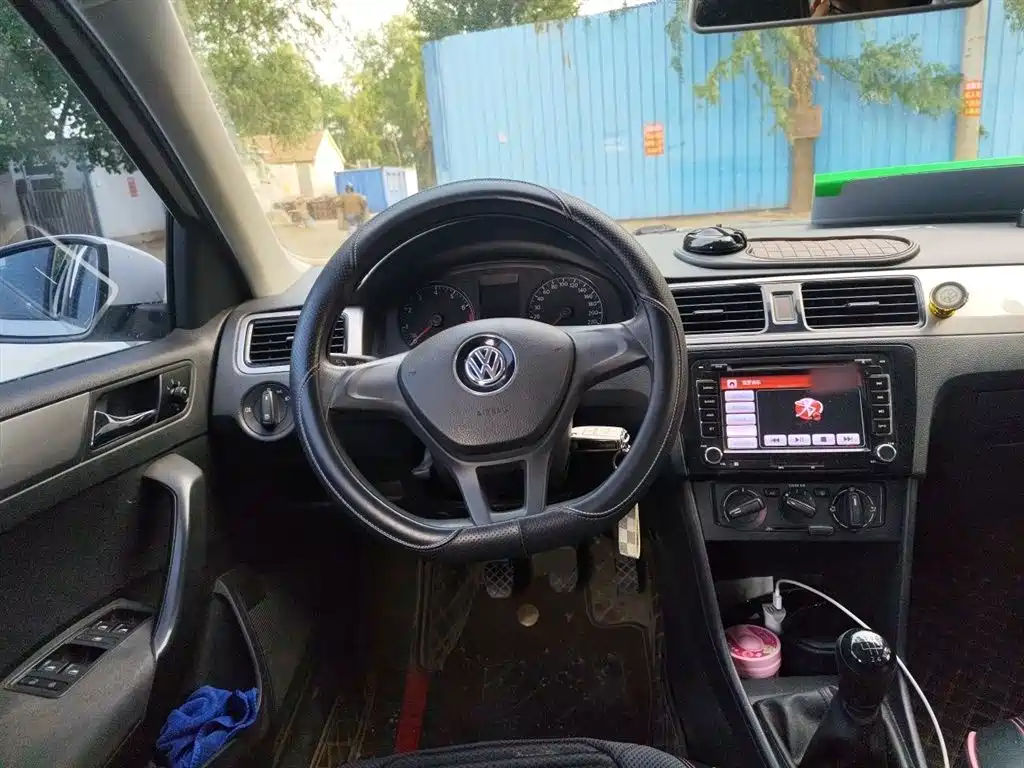 Volkswagen Santana 2015 Gran Santana 1.6L Manual Trend фото 6